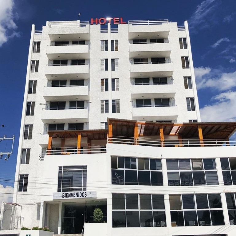 Hotel Sierra Real